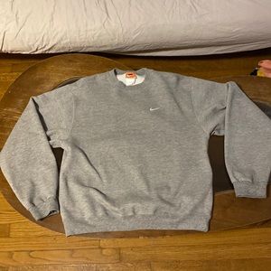 Nike crewneck